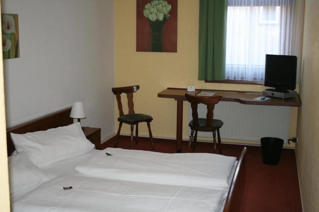 Landgasthof & Hotel Krone Eischleben Ichtershausen Екстериор снимка