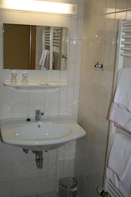 Landgasthof & Hotel Krone Eischleben Ichtershausen Екстериор снимка