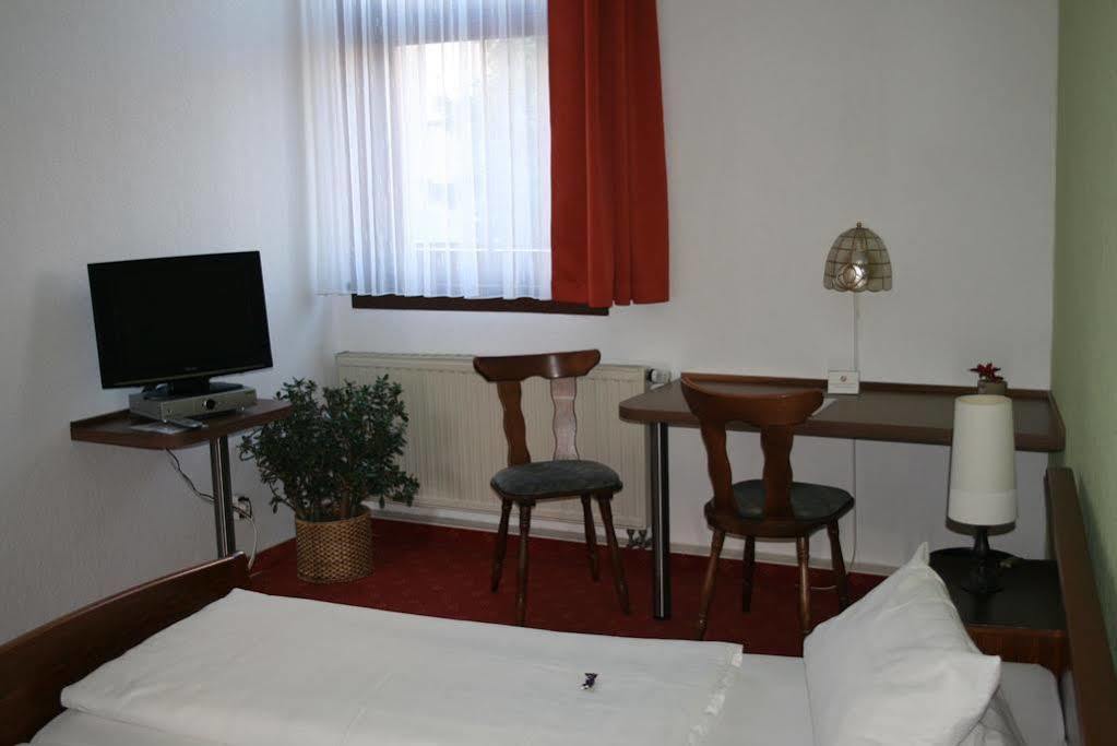 Landgasthof & Hotel Krone Eischleben Ichtershausen Екстериор снимка