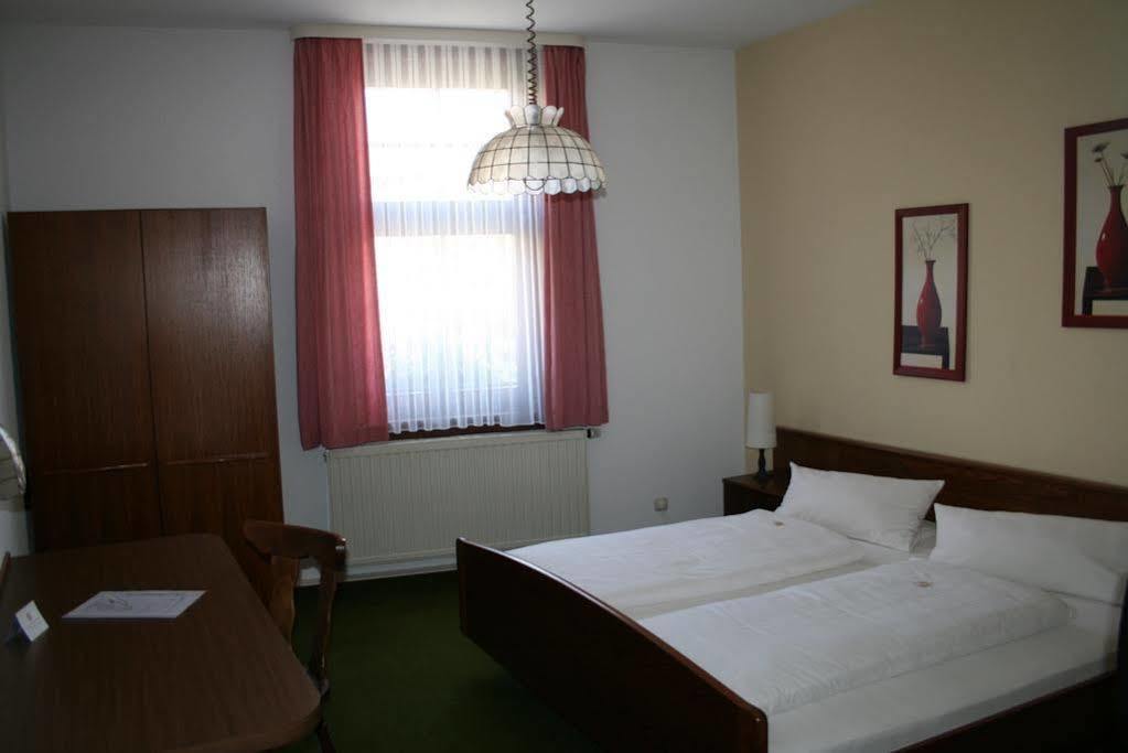 Landgasthof & Hotel Krone Eischleben Ichtershausen Екстериор снимка