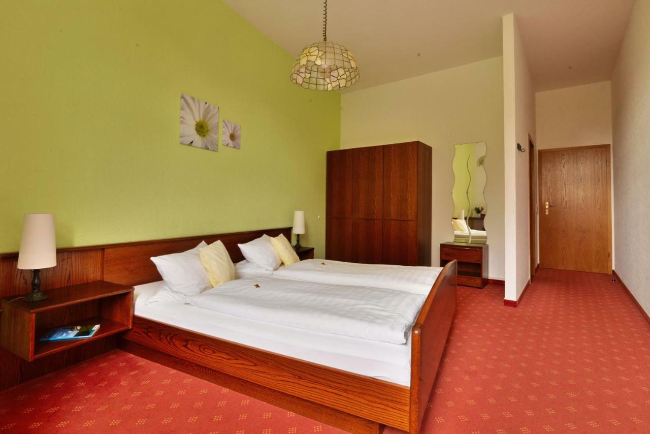 Landgasthof & Hotel Krone Eischleben Ichtershausen Екстериор снимка